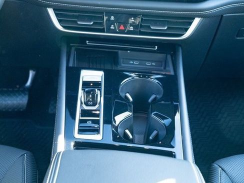 New 2026 Volkswagen Atlas Cross Sport SE image 32