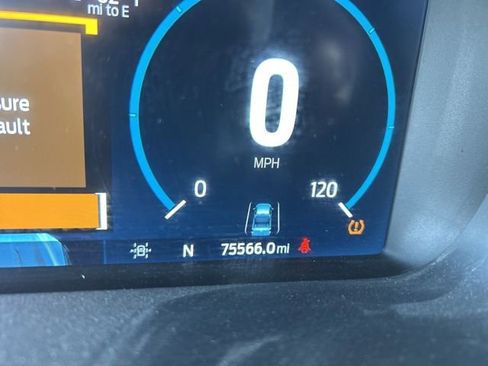 Used 2022 Ford F150 Lariat image 1