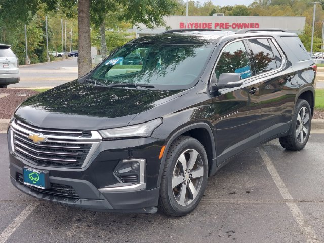 Used 2023 Chevrolet Traverse LT w/ LT Premium Package AWD/4WD image 5