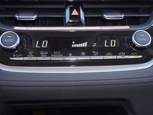 Certified 2026 Toyota Corolla Cross XLE FWD image 17