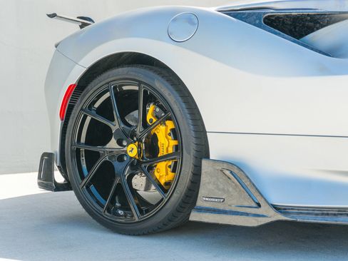Used 2023 Ferrari F8 Tributo image 41