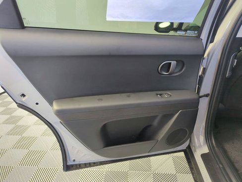 New 2025 Hyundai Ioniq 5 SEL image 19