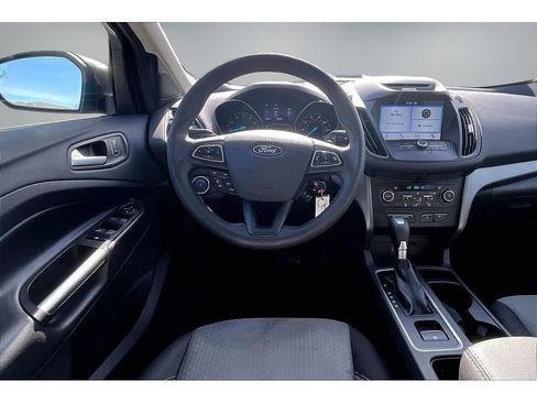 Used 2017 Ford Escape SE w/ Equipment Group 201A AWD/4WD image 8