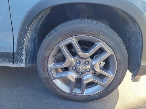 Used 2023 Honda Passport EX-L image 2