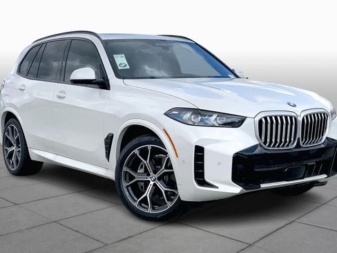 Used 2026 BMW X5 xDrive40i w/ Executive Package image 2