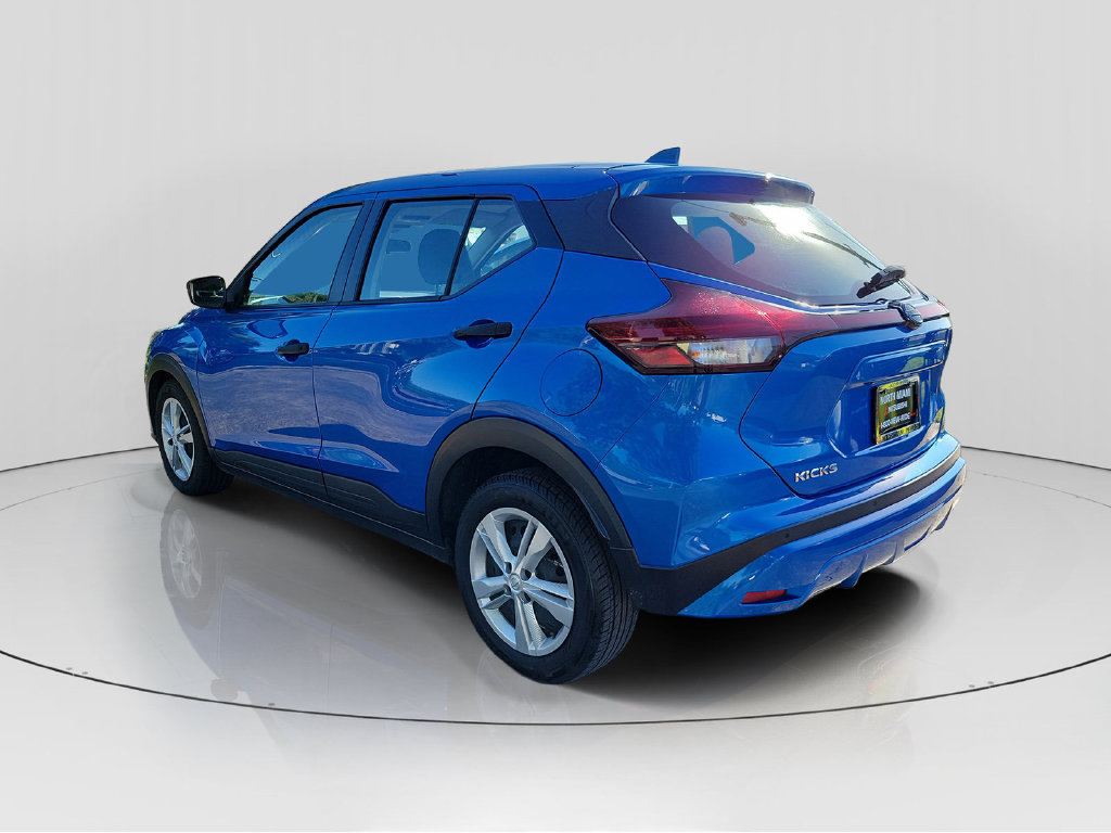 Used 2024 Nissan Kicks S FWD image 7