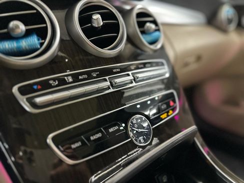 Used 2020 Mercedes-Benz C 300 Sedan w/ Premium Package image 21