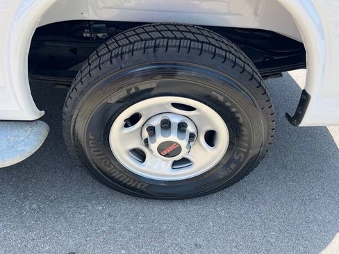 Used 2025 GMC Savana 2500 w/ Driver Convenience Package RWD image 14