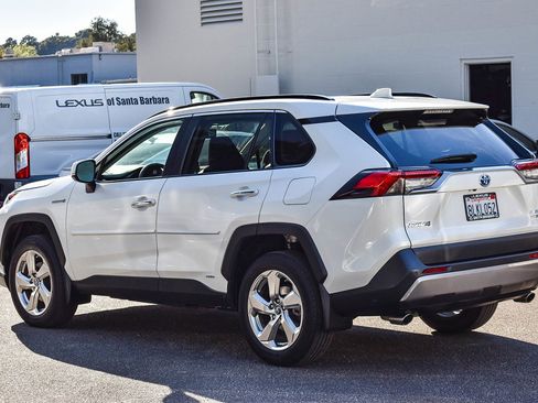 Used 2019 Toyota RAV4 Limited image 4