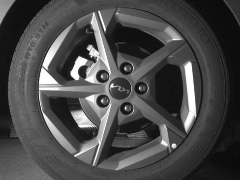 Used 2025 Kia K4 LXS image 15