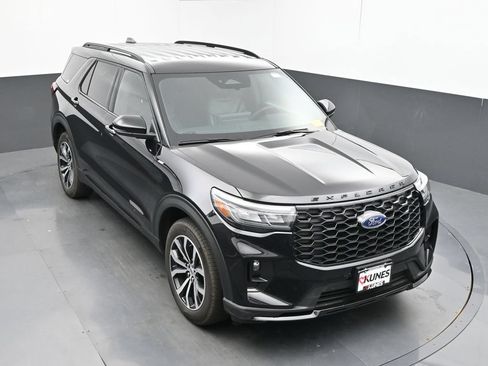 Used 2026 Ford Explorer ST-Line AWD/4WD image 34