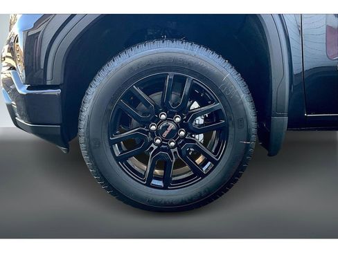 New 2026 GMC Sierra 1500 Elevation image 13