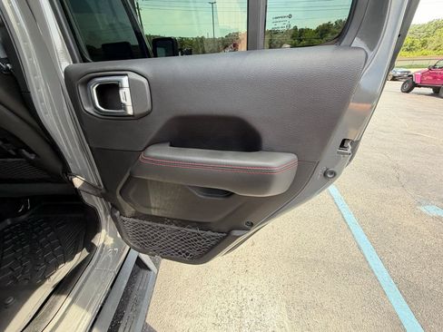 Used 2021 Jeep Gladiator Rubicon AWD/4WD image 42