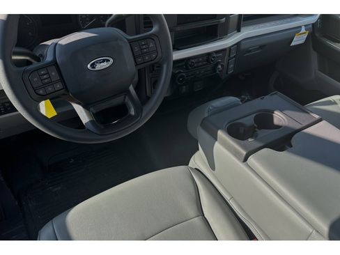New 2023 Ford F450 XL w/ XL Chrome Package image 9