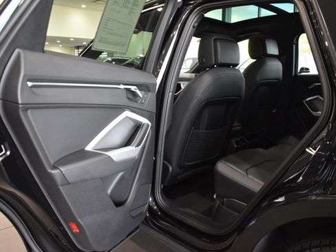 Used 2022 Audi Q3 2.0T Premium image 26