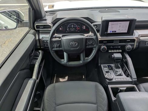 Used 2024 Toyota Tacoma SR5 AWD/4WD image 20