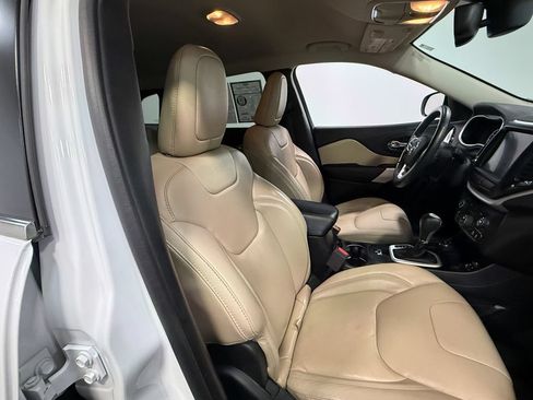 Used 2017 Jeep Cherokee Limited AWD/4WD image 62