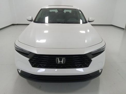 Used 2024 Honda Accord EX image 2