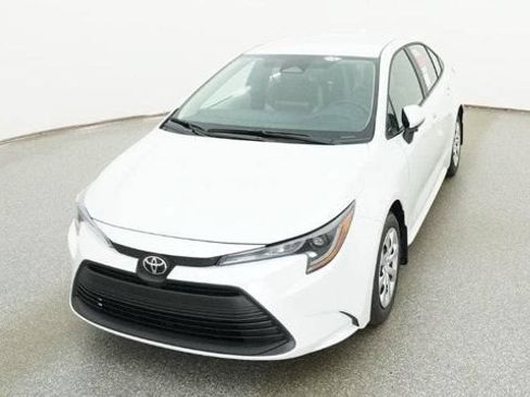 New 2026 Toyota Corolla LE FWD image 18