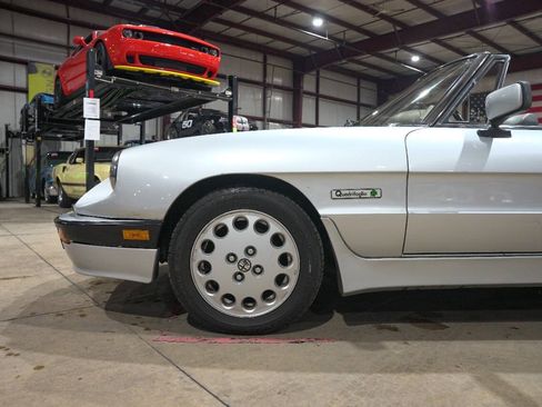 Used 1987 Alfa Romeo Spider Quadrifoglio RWD image 17