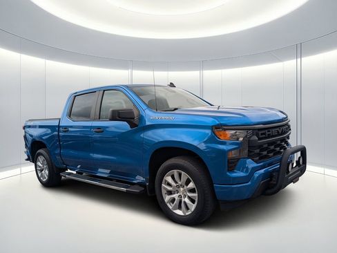 Used 2022 Chevrolet Silverado 1500 Custom AWD/4WD image 2