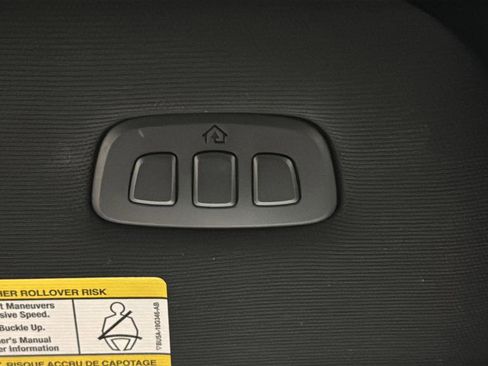 Used 2023 Ford F150 Lariat AWD/4WD image 36