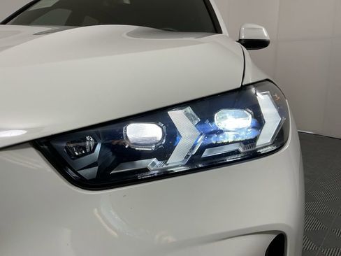 Certified 2024 BMW X5 xDrive40i w/ Premium Package image 8