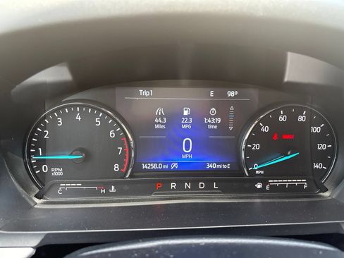 Used 2024 Ford Explorer XLT w/ Equipment Group 202A RWD image 13