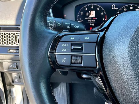 Used 2023 Honda Civic Touring image 21