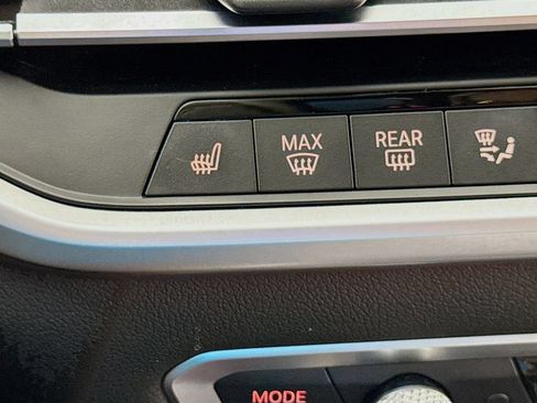 Used 2019 BMW X7 xDrive40i w/ Premium Package AWD/4WD image 21