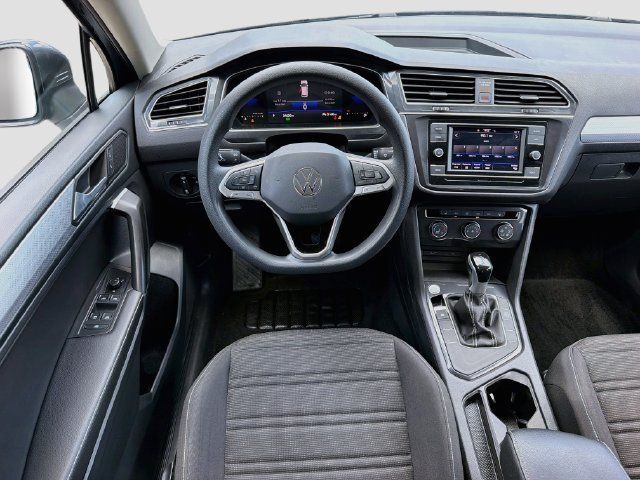 Used 2023 Volkswagen Tiguan S FWD image 16