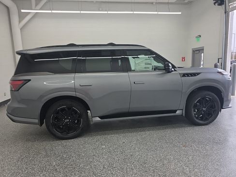 New 2026 INFINITI QX80 4WD image 6