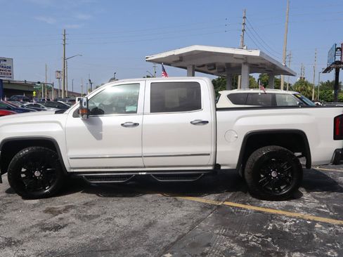 Used 2017 GMC Sierra 1500 SLT w/ SLT Premium Package AWD/4WD image 7