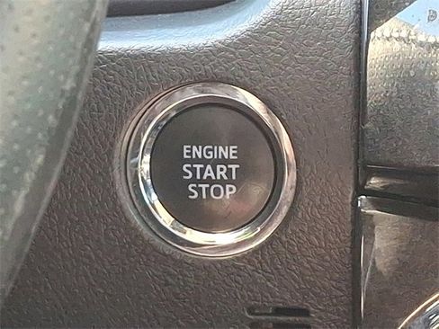 Used 2021 Toyota 4Runner Venture w/ Moonroof Package image 23