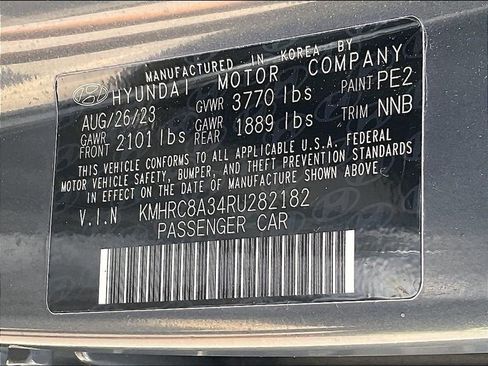 Used 2024 Hyundai Venue SEL FWD image 31