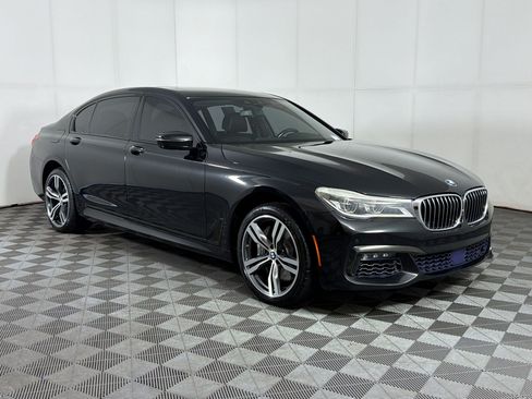 Used 2016 BMW 750i xDrive AWD/4WD image 7