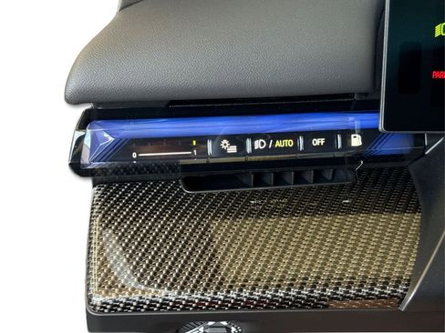 New 2026 BMW M5 w/ Carbon Package image 24