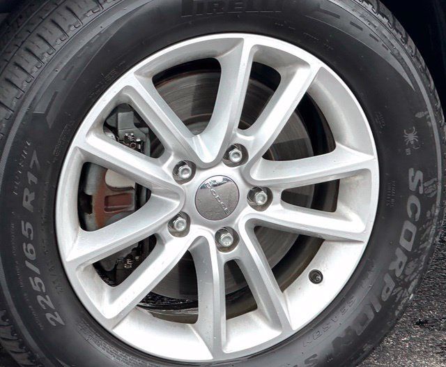 Used 2016 Dodge Grand Caravan SXT FWD image 8