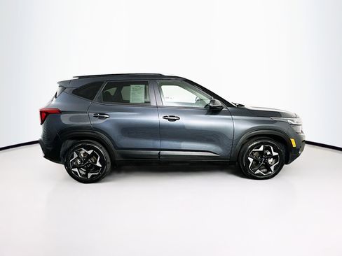 Used 2025 Kia Seltos S FWD image 10