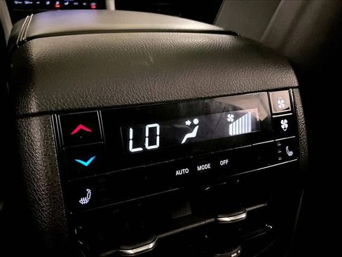 Used 2021 Jeep Grand Cherokee L Limited AWD/4WD image 33