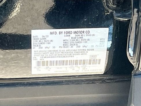 Used 2022 Ford Explorer XLT w/ Equipment Group 202A AWD/4WD image 33