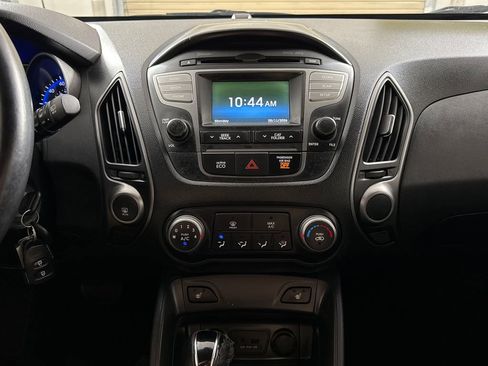 Used 2014 Hyundai Tucson SE FWD image 17