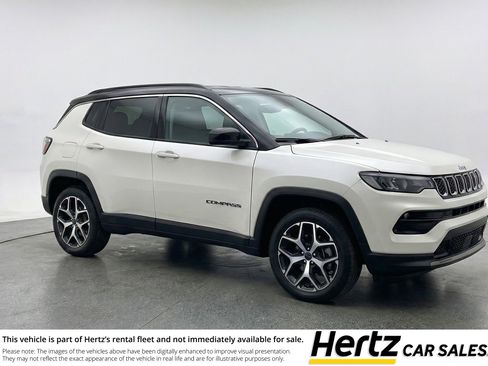 Used 2025 Jeep Compass Limited image 1