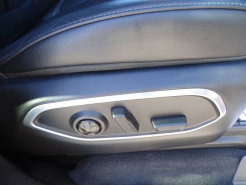 Used 2024 Jeep Wagoneer L 4WD Series II w/ Flexible Seating Group image 55