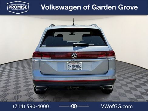 Used 2024 Volkswagen Atlas SE FWD image 6