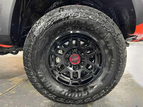 Used 2023 Toyota Tacoma TRD Pro image 9