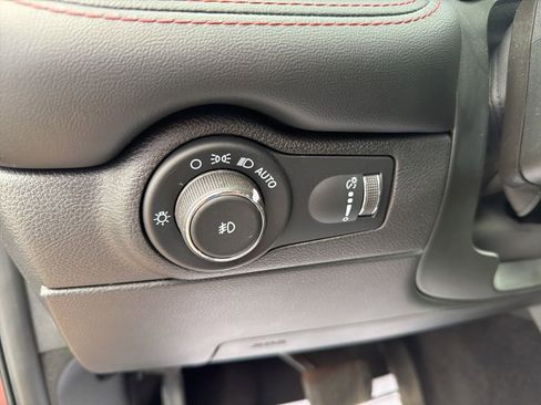 Certified 2022 Dodge Durango R/T image 12