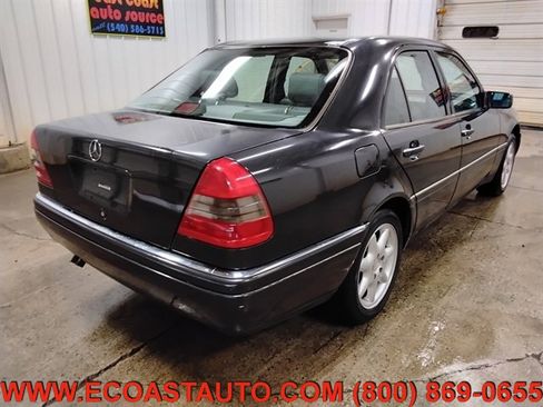 Used 1995 Mercedes-Benz C 220 Sedan image 3