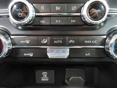 Used 2024 Ford F150 XLT w/ Tow/Haul Package image 62