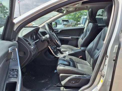 Used 2014 Volvo XC60 T6 AWD/4WD image 13